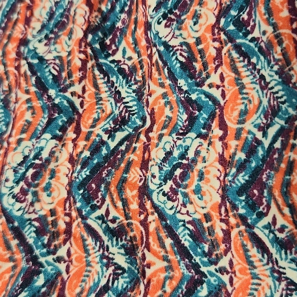 LULAROE LLR OS Patterned Buttery Soft Legging One Size